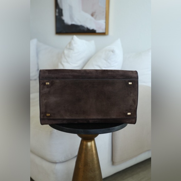 ❌SOLD❌ THE ROW SOFT MARGAUX 15 BAG IN MOCHA SUEDE - Picture 11 of 16